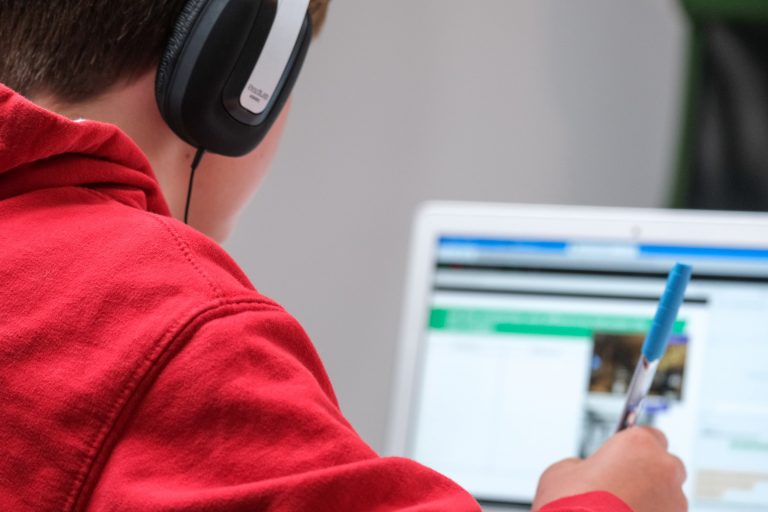 Six Factors to Consider When Picking an Online Course