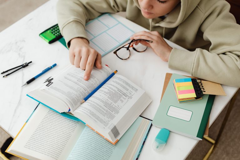 Five Tips to Help Students “Do the Reading”